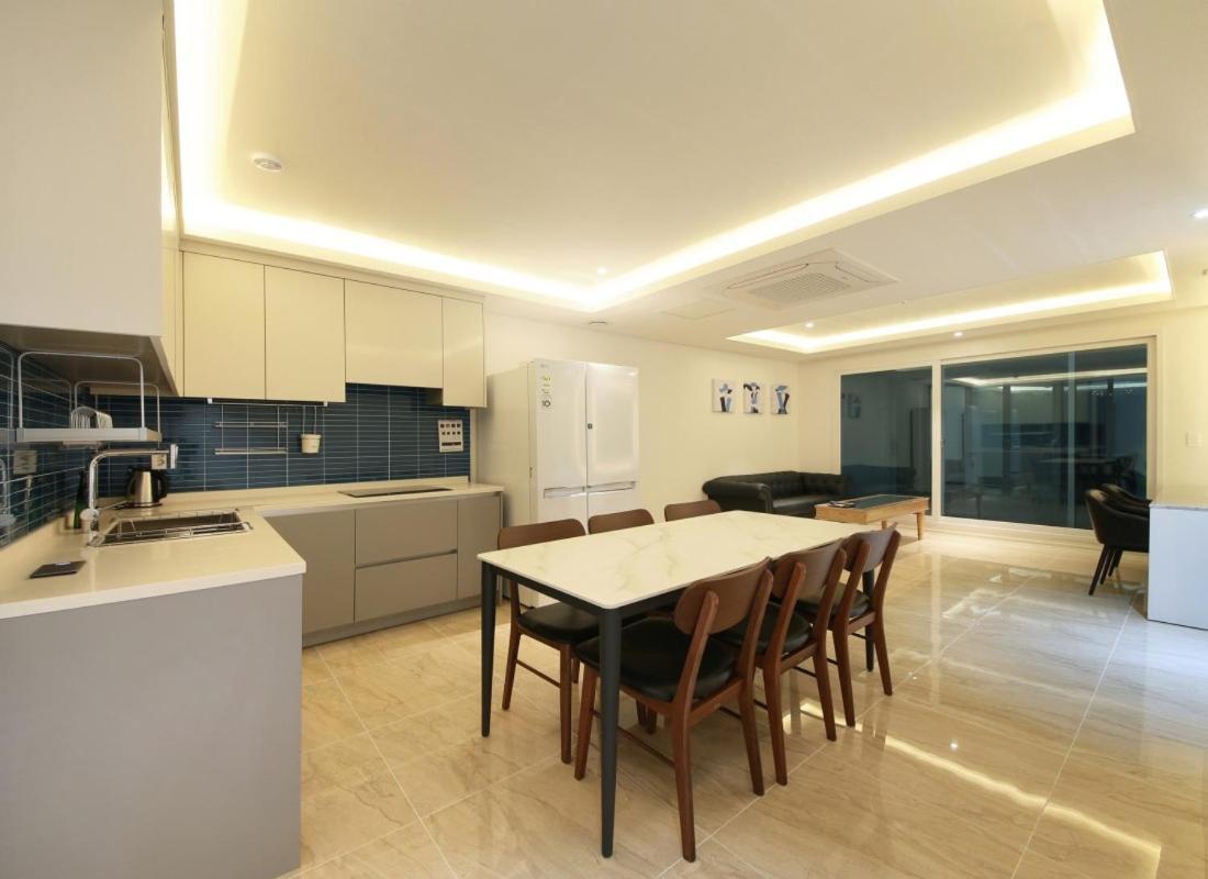 Wj Hotel Pool House Wonju Zewnętrze zdjęcie